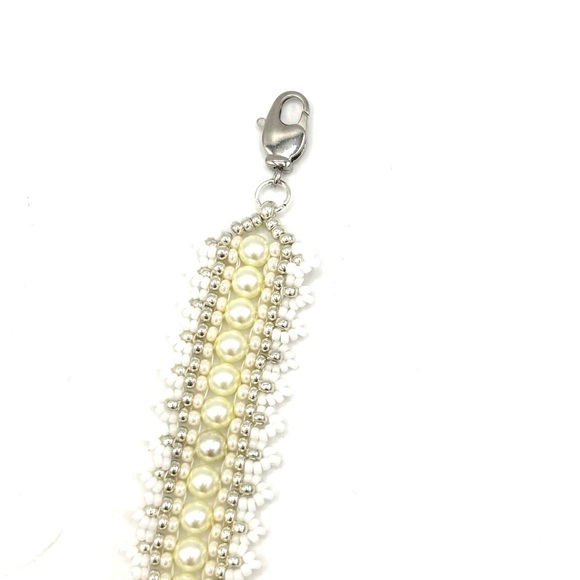 Hand Crafted White Pearl Beaded Lace Bracelet - Picture 8 of 8